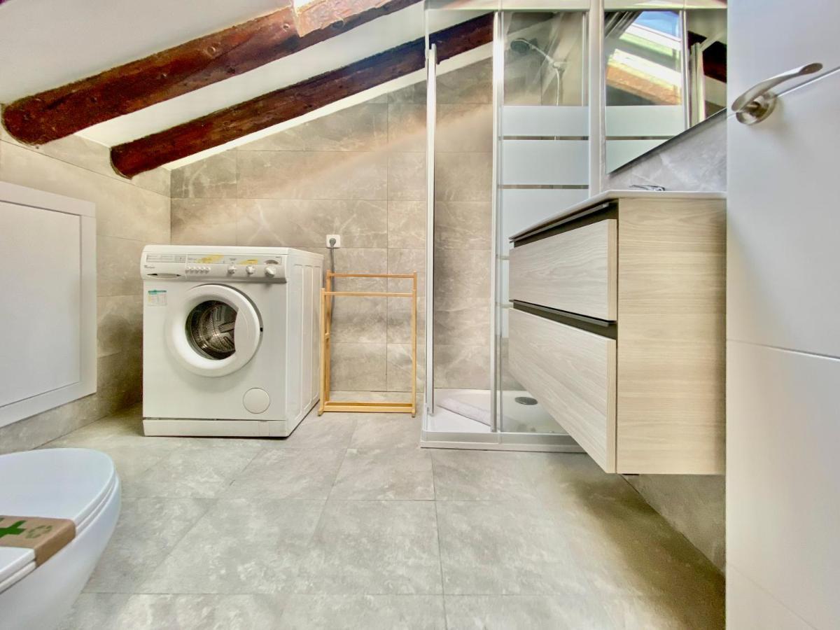 Charming Malasaña Attic Madrid Exterior foto