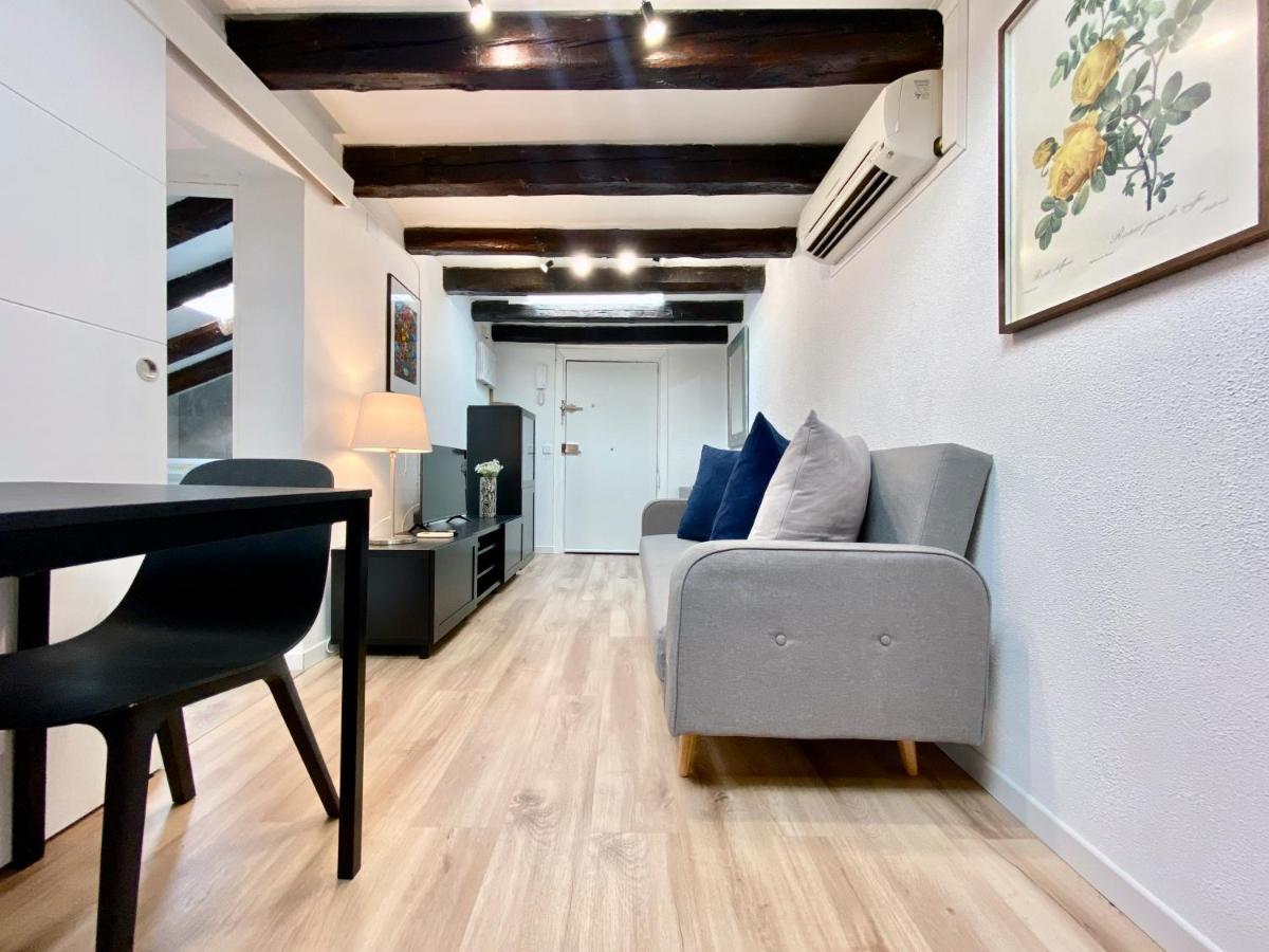 Charming Malasaña Attic Madrid Exterior foto