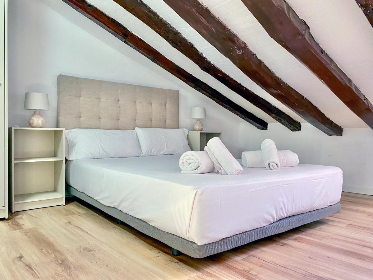Charming Malasaña Attic Madrid Exterior foto